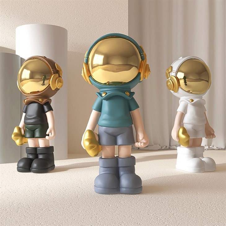 Astronaut Doll Statue