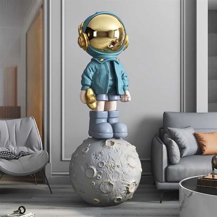 Moonlit Trailblazer Astronaut Statue